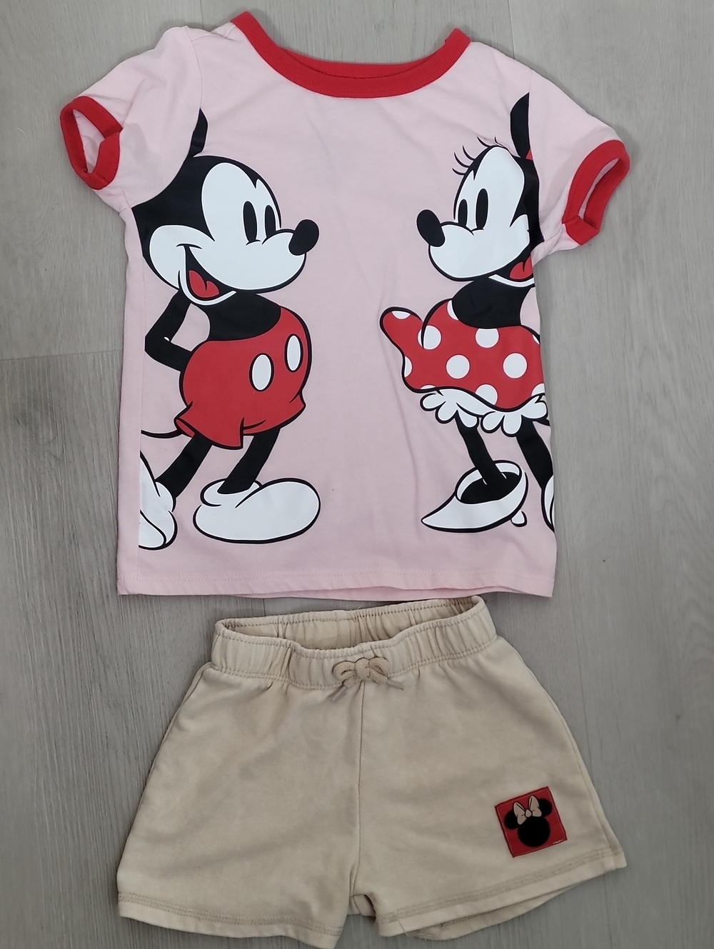 Disney Minnie & Mickey 2 Piece Outfit Size 2T Girls Tee Shorts Set Toddler